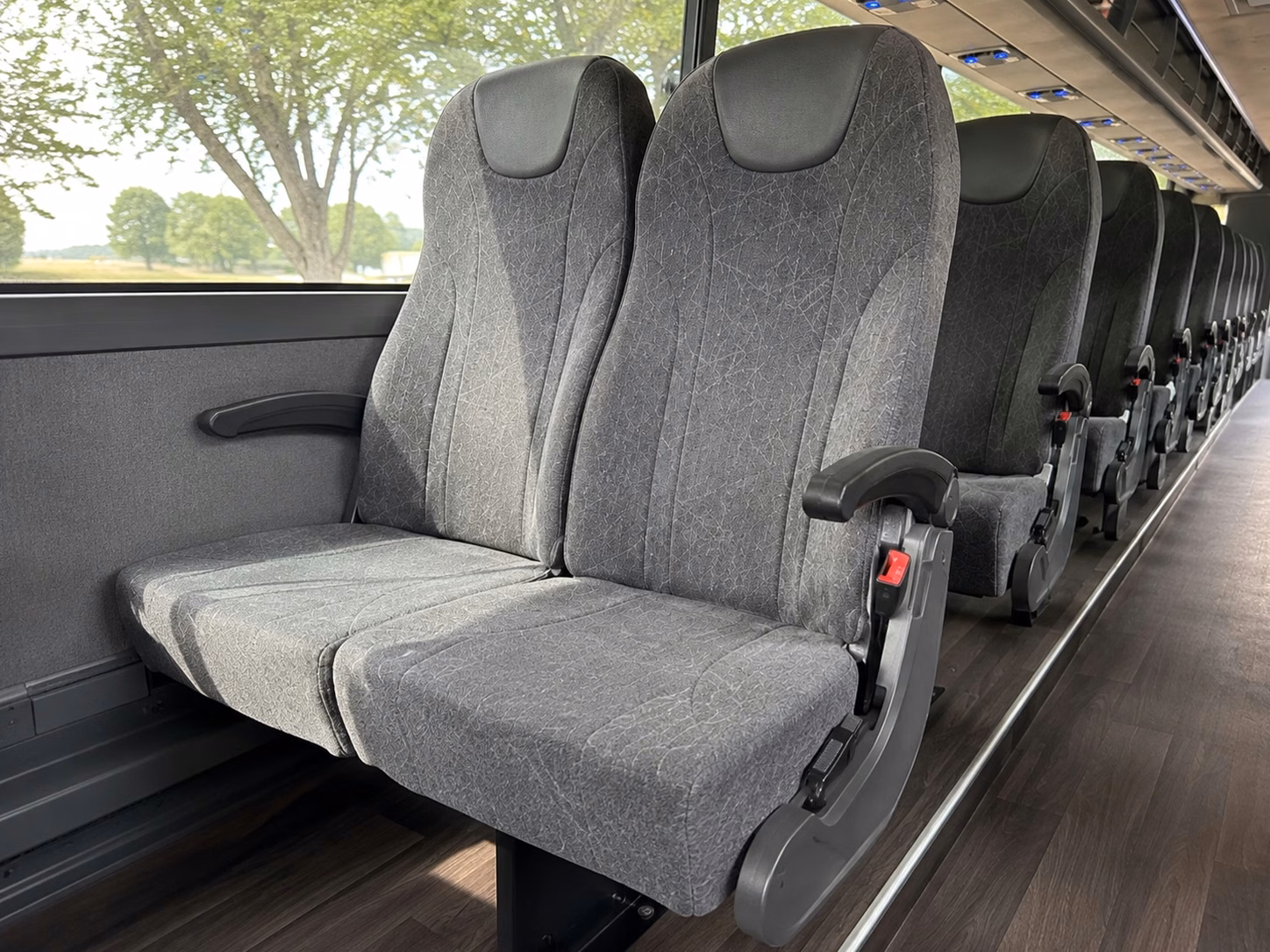 how where and when you re traveling affects your ventura bus rental rate